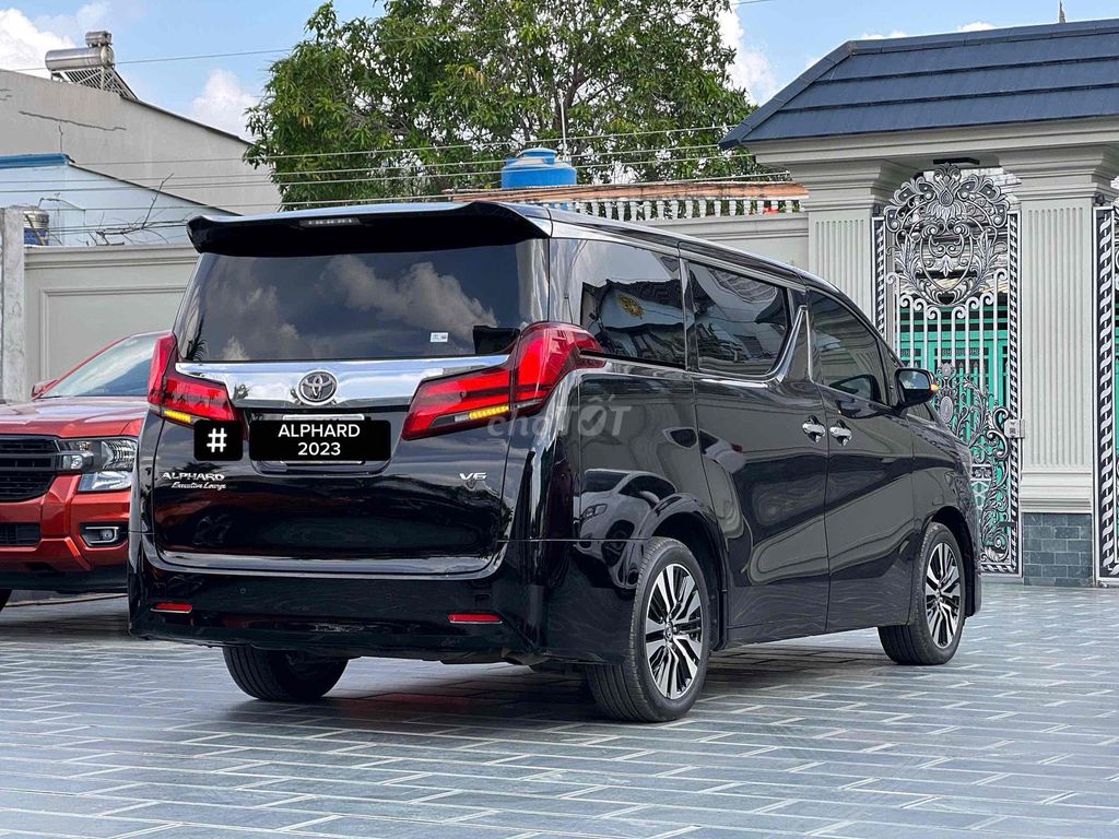 Toyota Alphard 2023 - ảnh 3