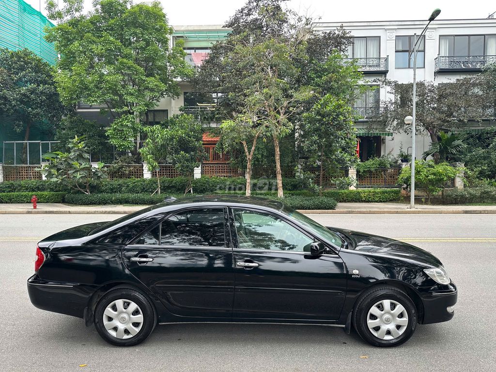 Toyota Camry 2004 - ảnh 4