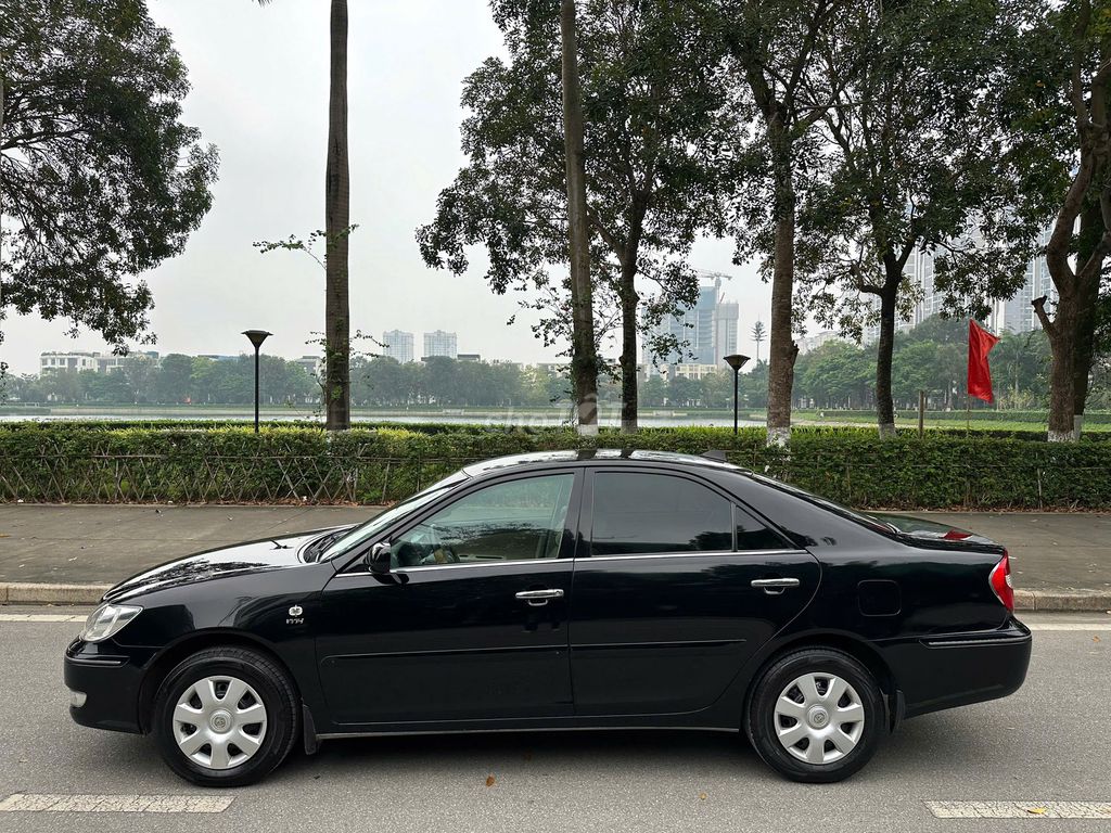 Toyota Camry 2004 - ảnh 5