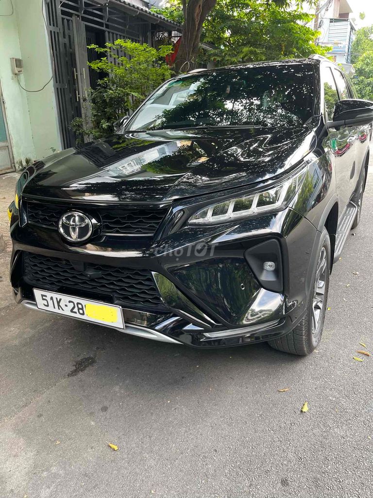Toyota Fortuner 2022 - ảnh 1