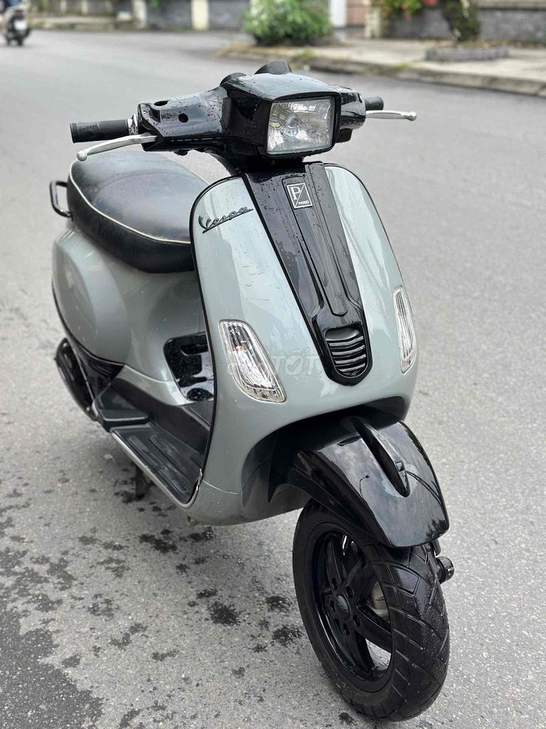 Piaggio Vespa 2013 - ảnh 1