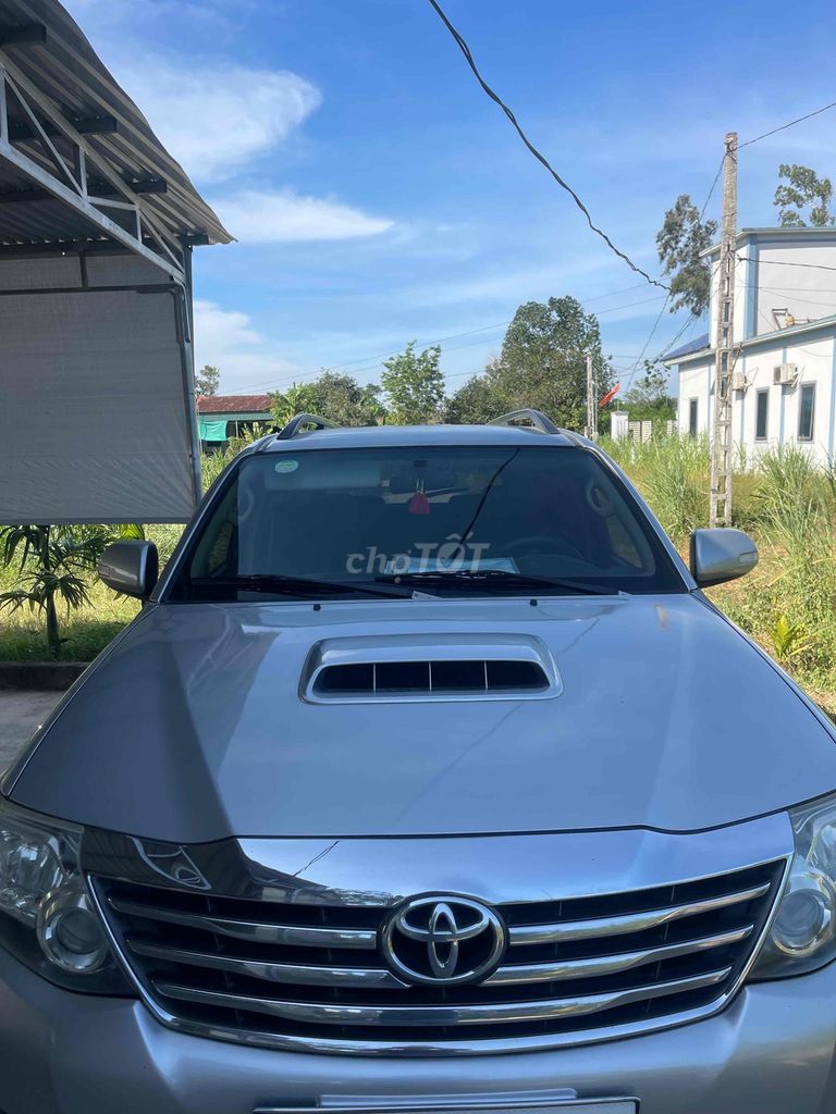 Toyota Fortuner 2015 - ảnh 2