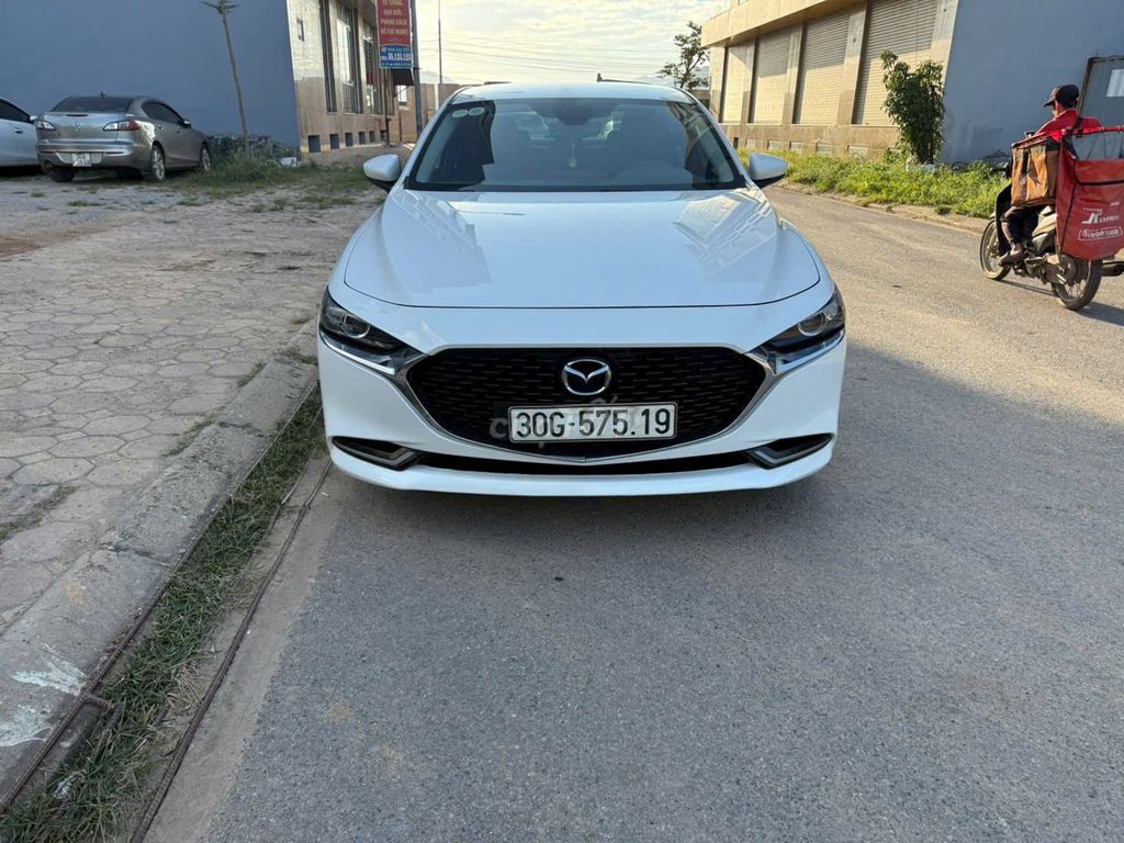 Mazda 3 - ảnh 1