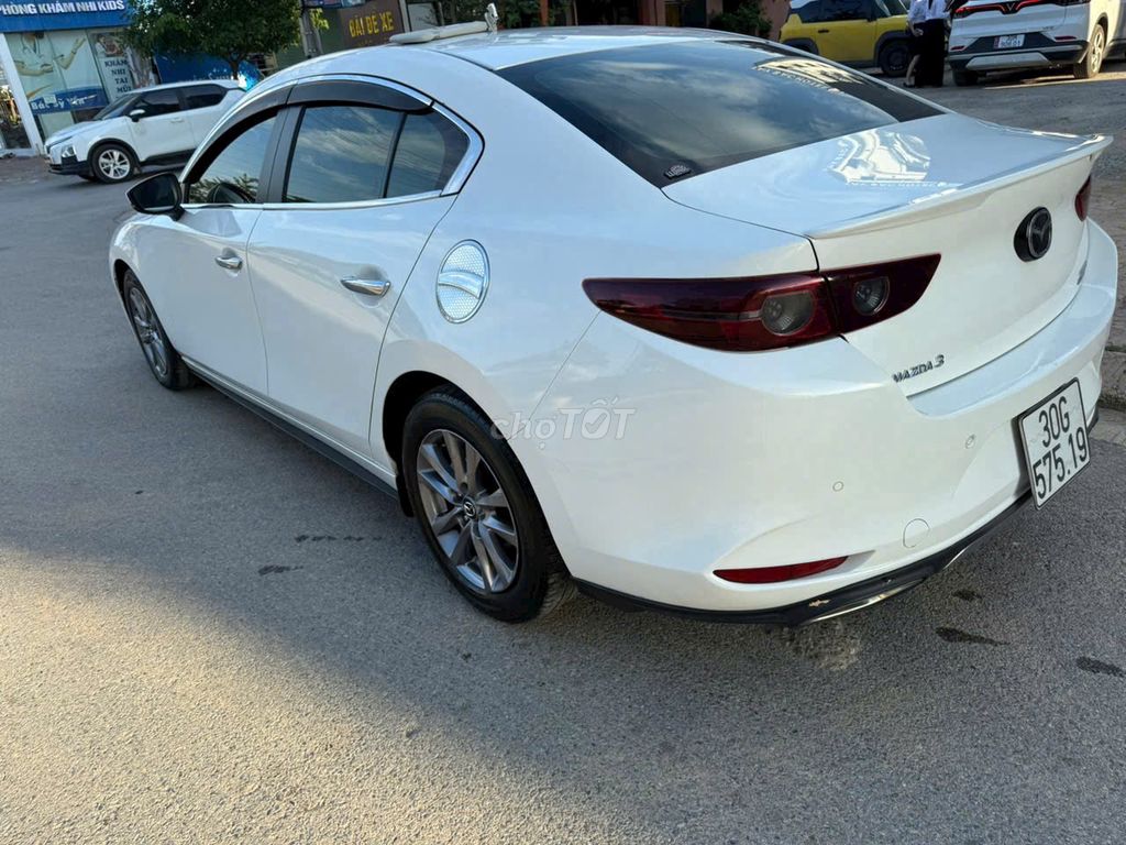 Mazda 3 - ảnh 4