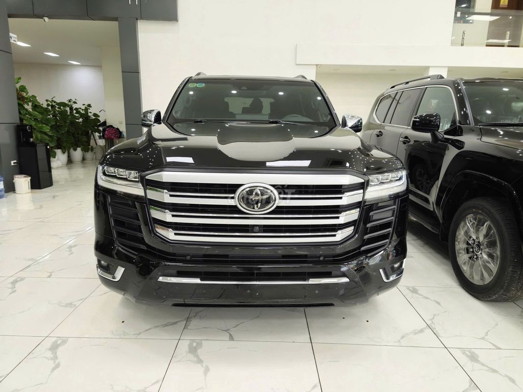 Toyota Land Cruiser 2022 - ảnh 1