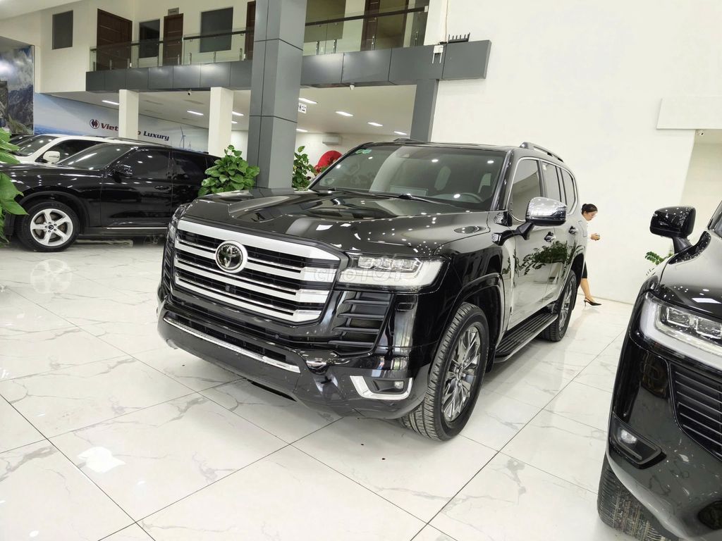 Toyota Land Cruiser 2022 - ảnh 2