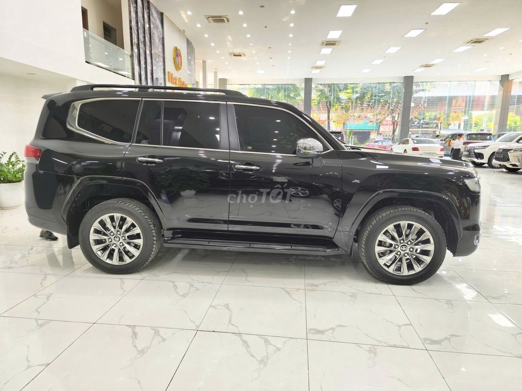 Toyota Land Cruiser 2022 - ảnh 5