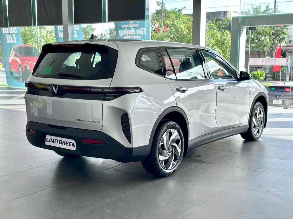 VinFast Limo Green 2026 - ảnh 3