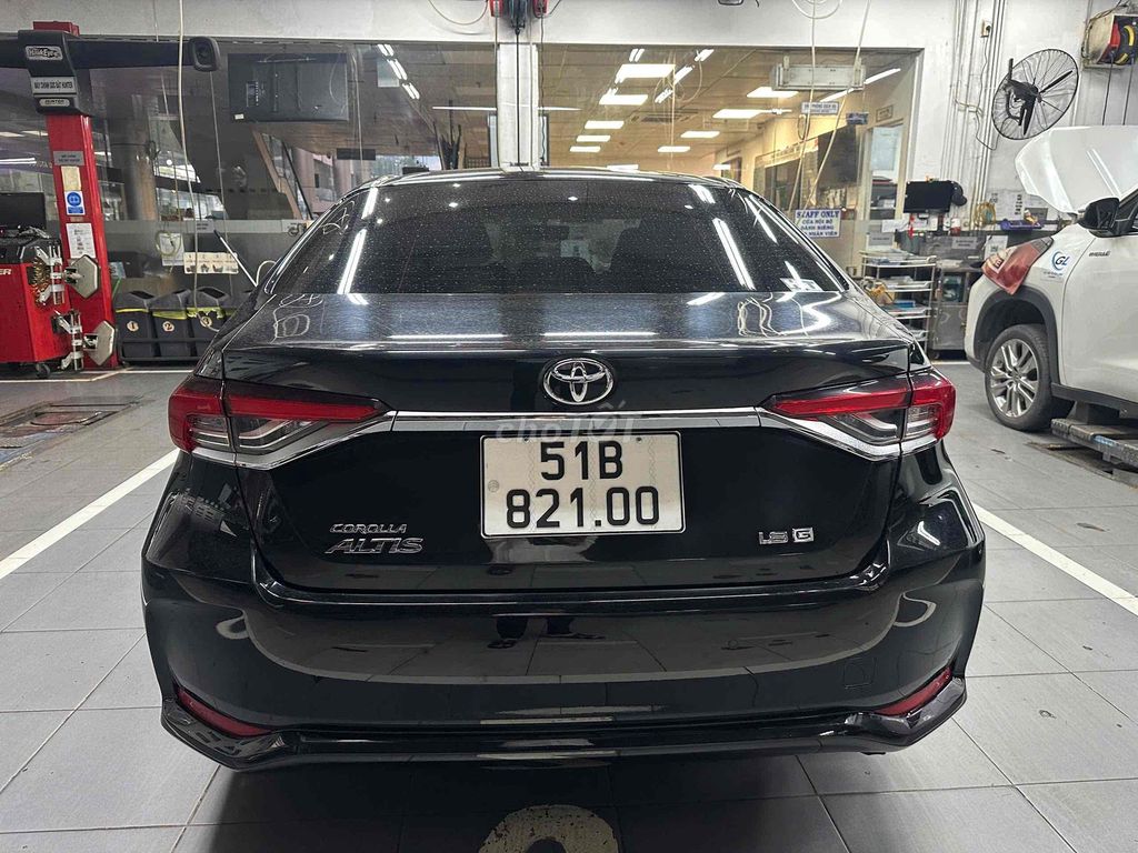 Toyota Corolla Altis 2022 - ảnh 4