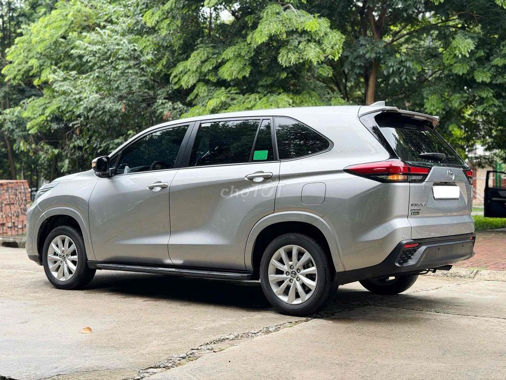 Toyota Innova Cross 2.0V CVT 2025 - ảnh 4
