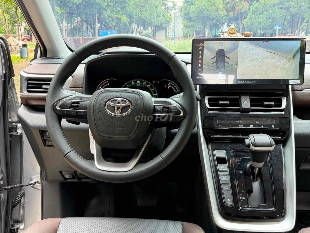 Toyota Innova Cross 2.0V CVT 2025 - ảnh 5
