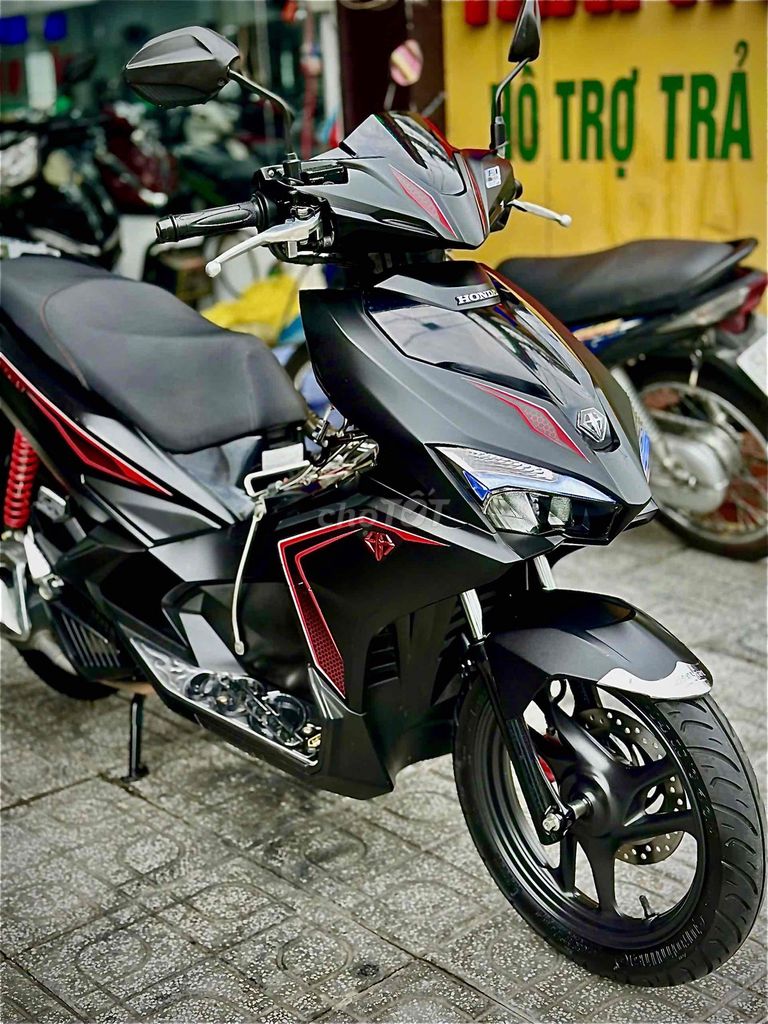 Honda Air Blade 2018 - ảnh 2