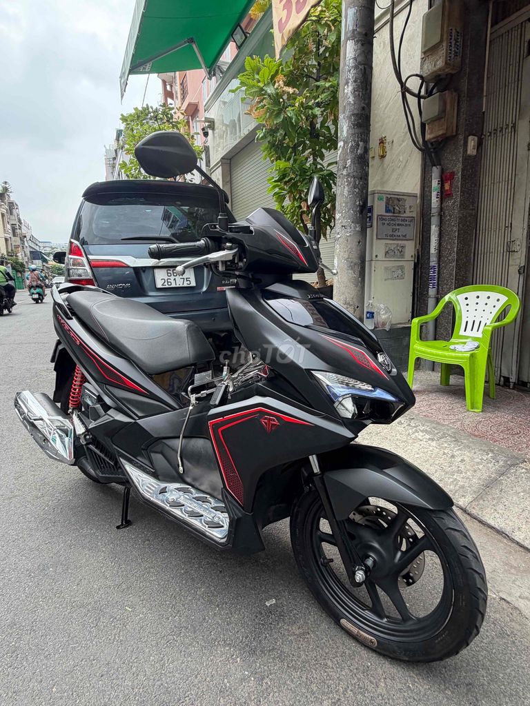 Honda Air Blade 2018 - ảnh 1