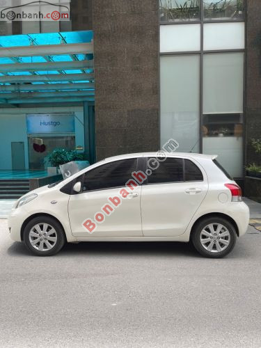 Toyota Yaris 1.3 AT 2011 - ảnh 5