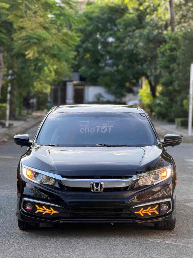 Honda Civic 1.8 E 2019 - ảnh 1