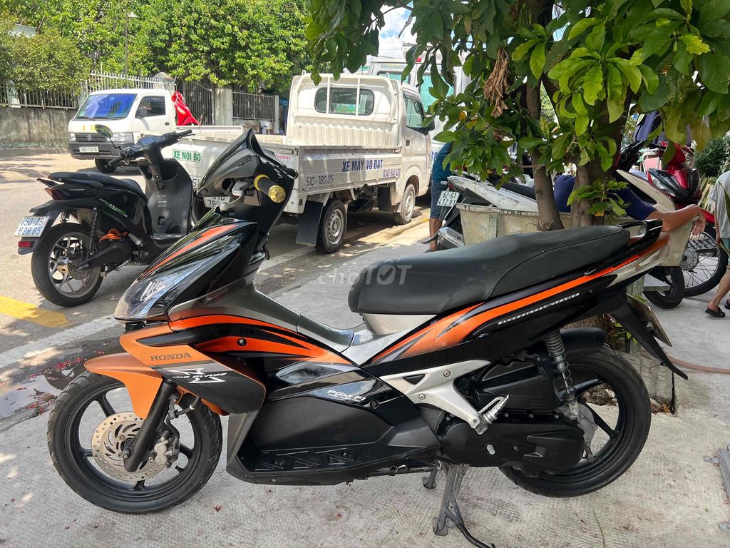 Honda Air Blade 2010 - ảnh 2