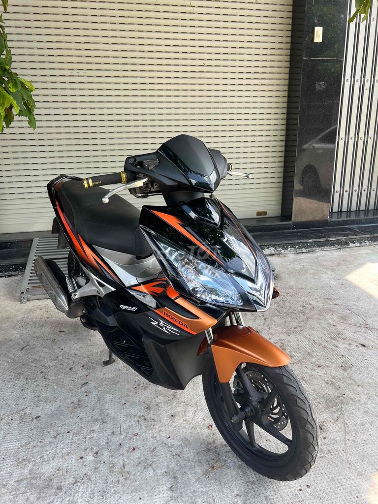 Honda Air Blade 2010 - ảnh 4