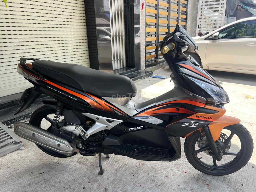 Honda Air Blade 2010 - ảnh 5