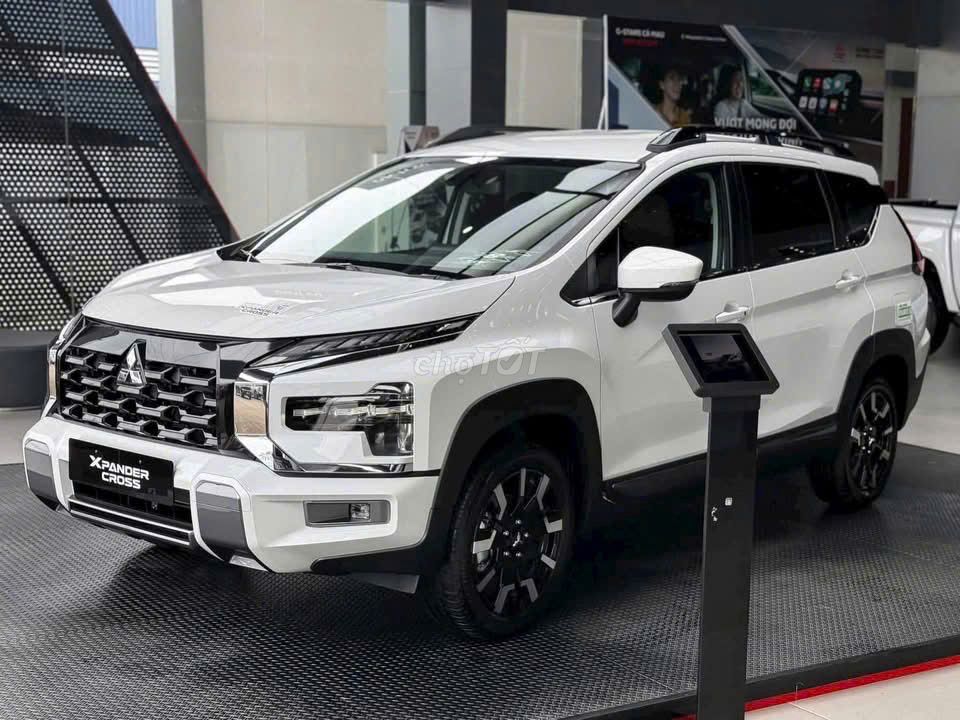 Mitsubishi Xpander Cross - ảnh 1