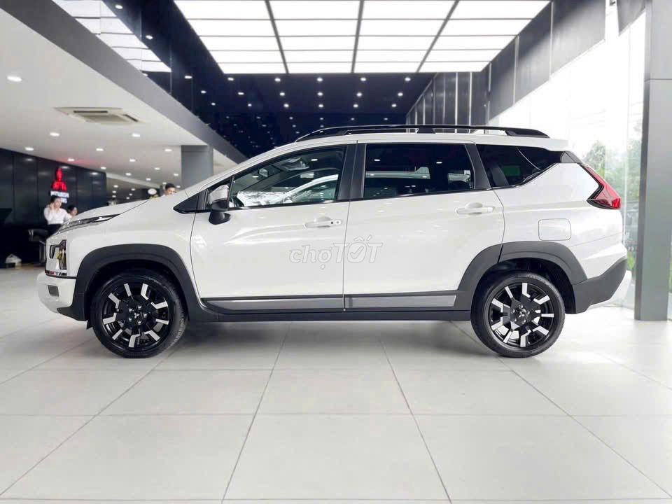 Mitsubishi Xpander Cross - ảnh 4