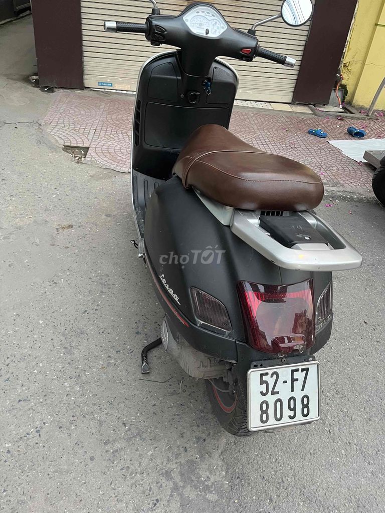 Piaggio GTS 2024 - ảnh 3