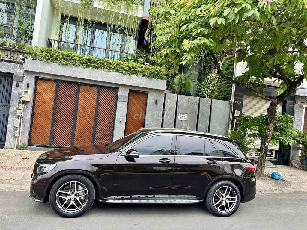 Mercedes-Benz GLC 2016 - ảnh 2
