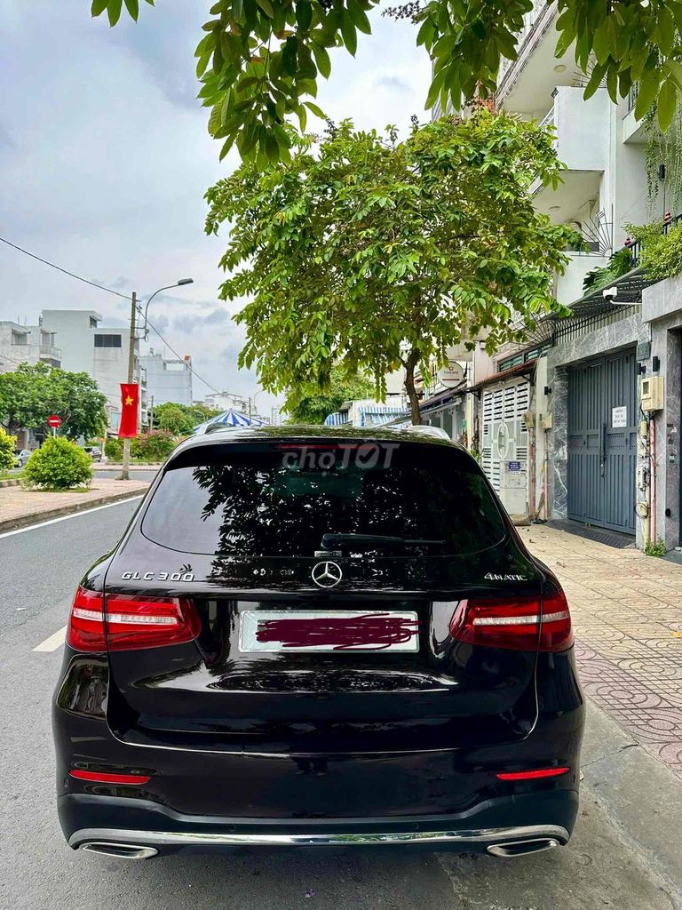 Mercedes-Benz GLC 2016 - ảnh 5