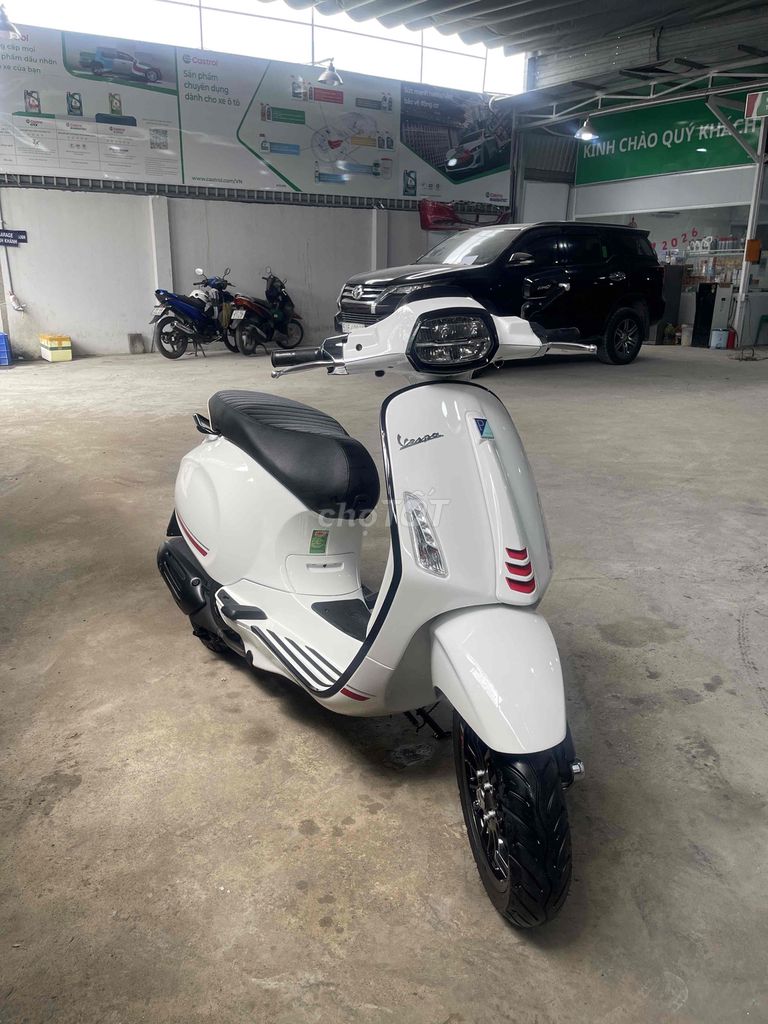 Piaggio Vespa 2024 - ảnh 1
