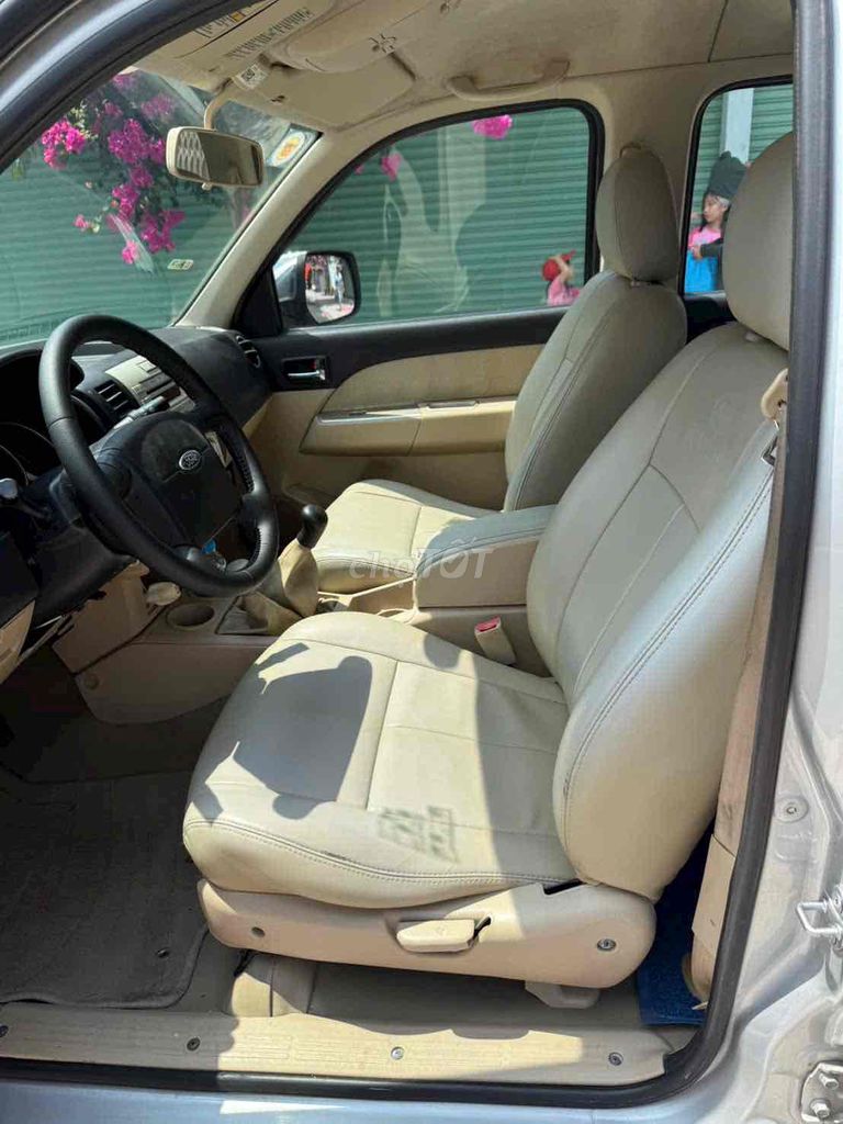 Ford Everest 2011 - ảnh 5