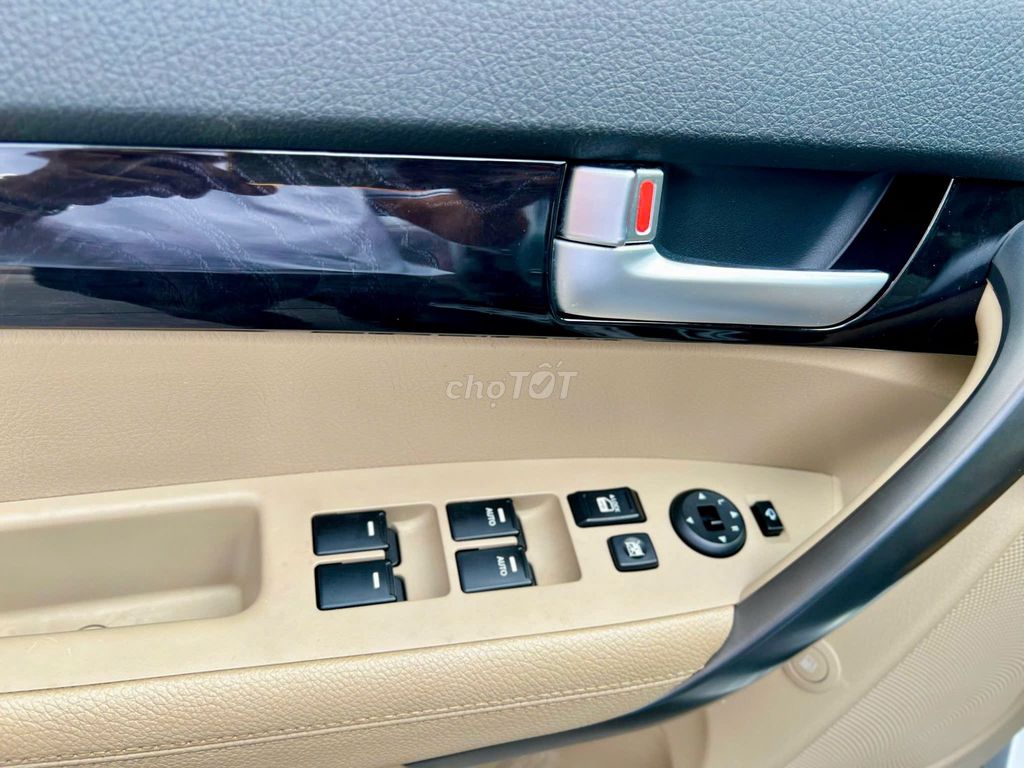 Kia Sorento - ảnh 2