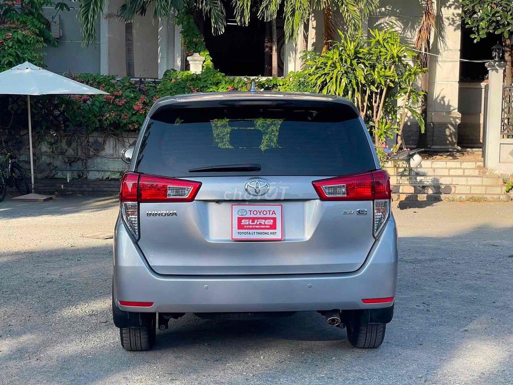Toyota Innova 2.0E 2017 - ảnh 3