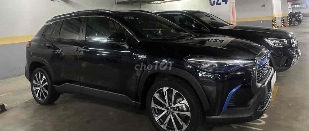 Toyota Corolla Cross 2021 - ảnh 1