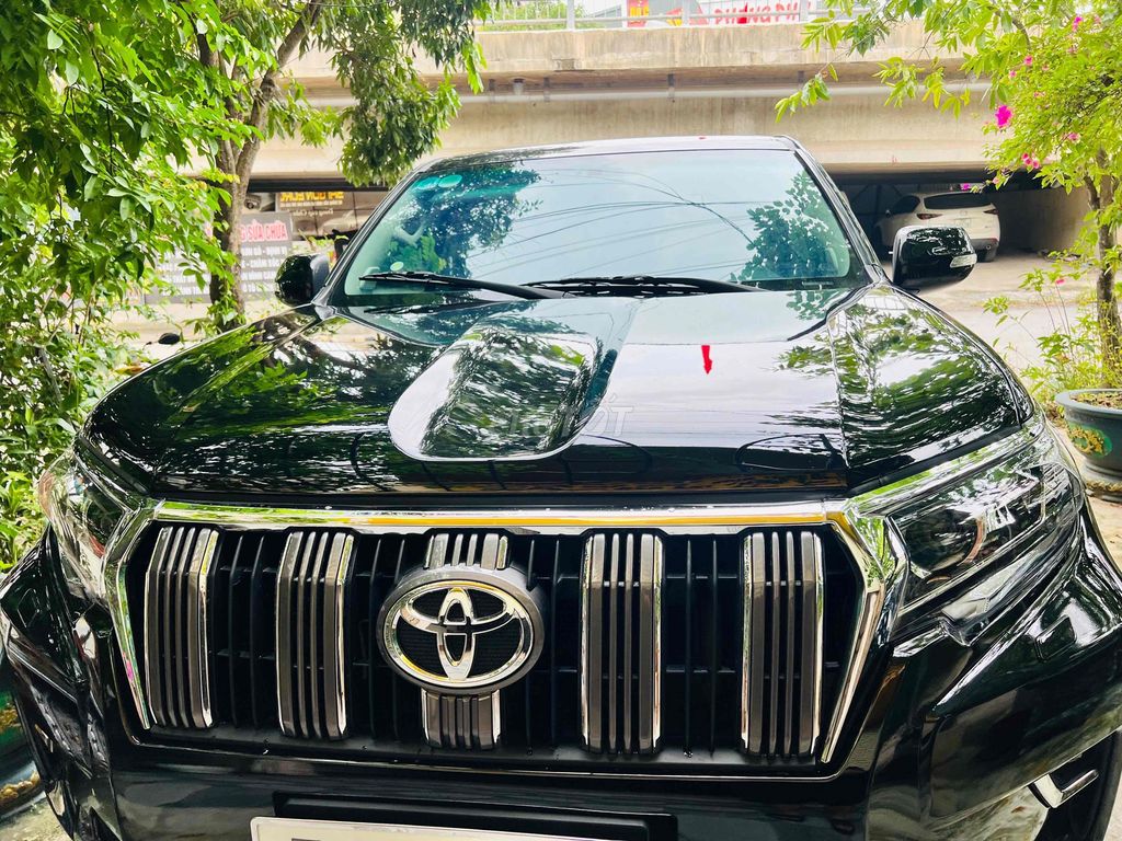 Toyota Land Cruiser Prado 2023 - ảnh 1