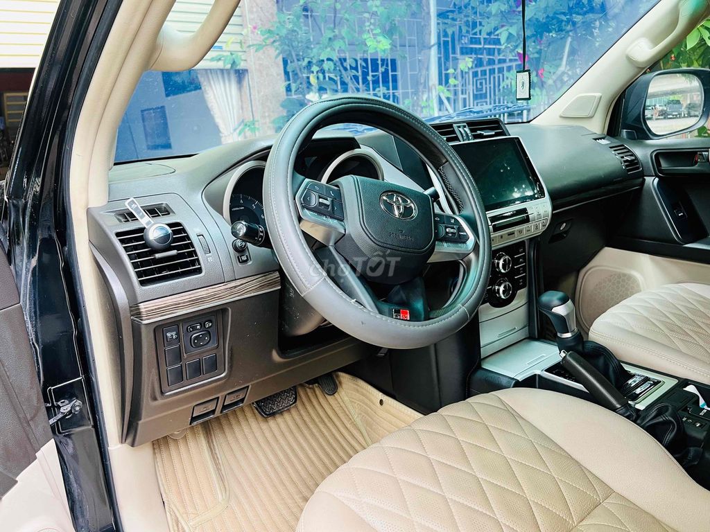 Toyota Land Cruiser Prado 2023 - ảnh 3