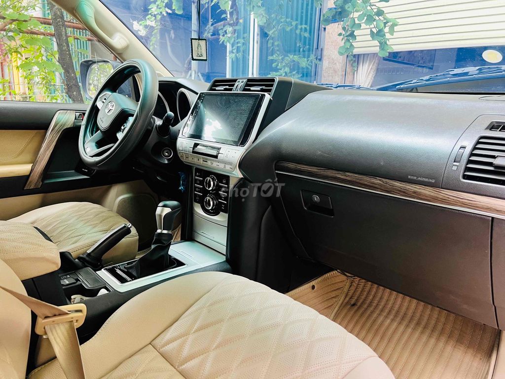Toyota Land Cruiser Prado 2023 - ảnh 5