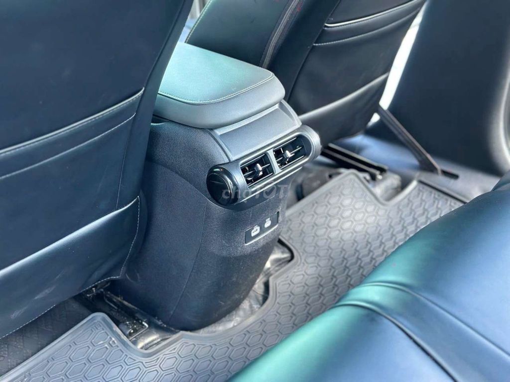VinFast Limo Green 2025 - ảnh 3