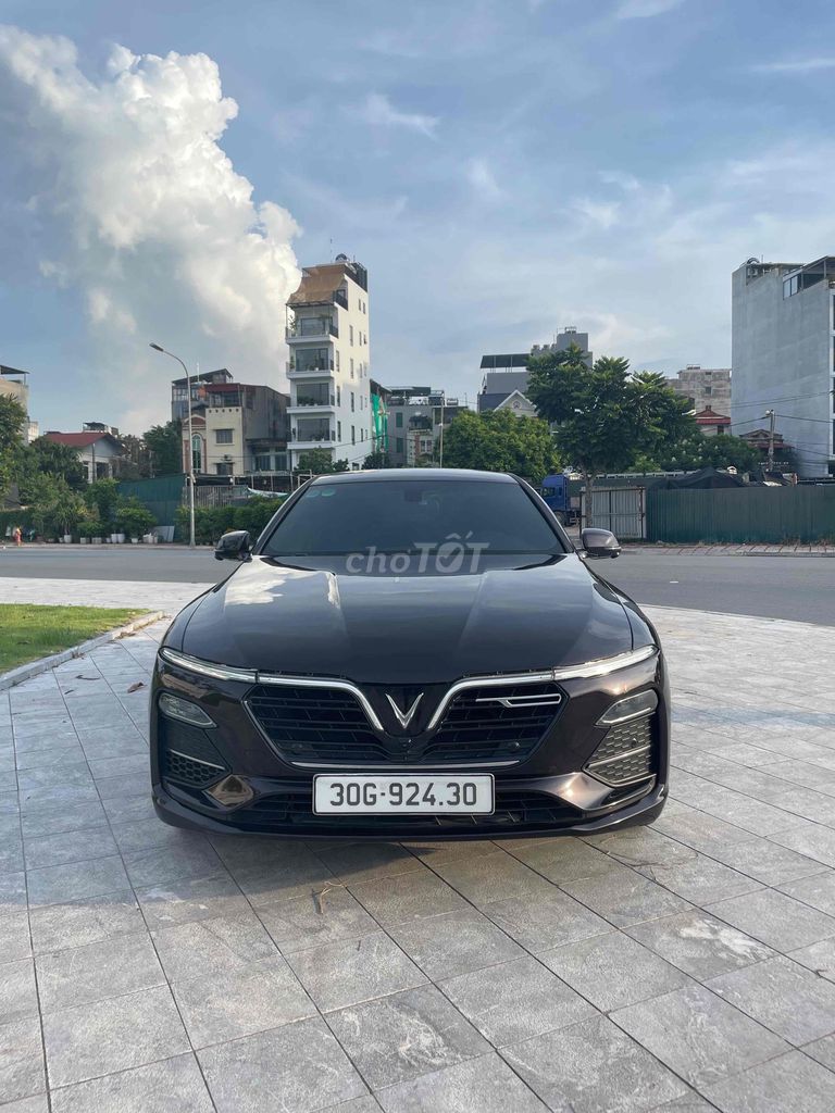 VinFast Lux A2.0 2020 - ảnh 1