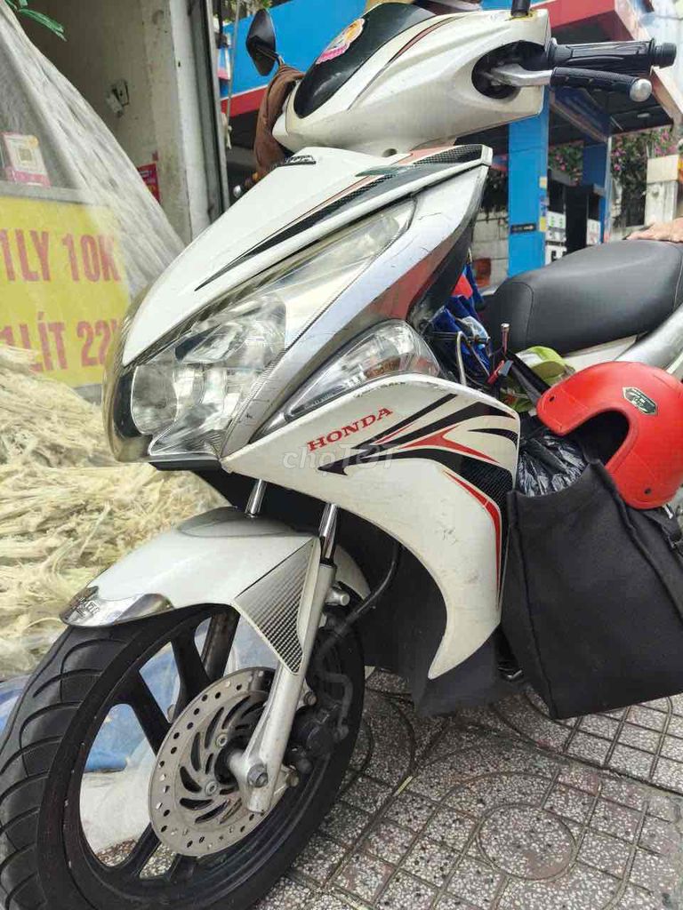 Honda Air Blade 2011 - ảnh 4