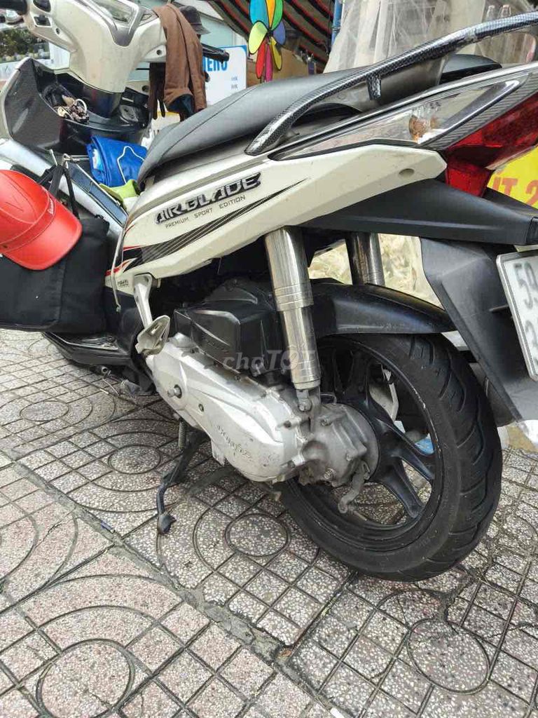Honda Air Blade 2011 - ảnh 5