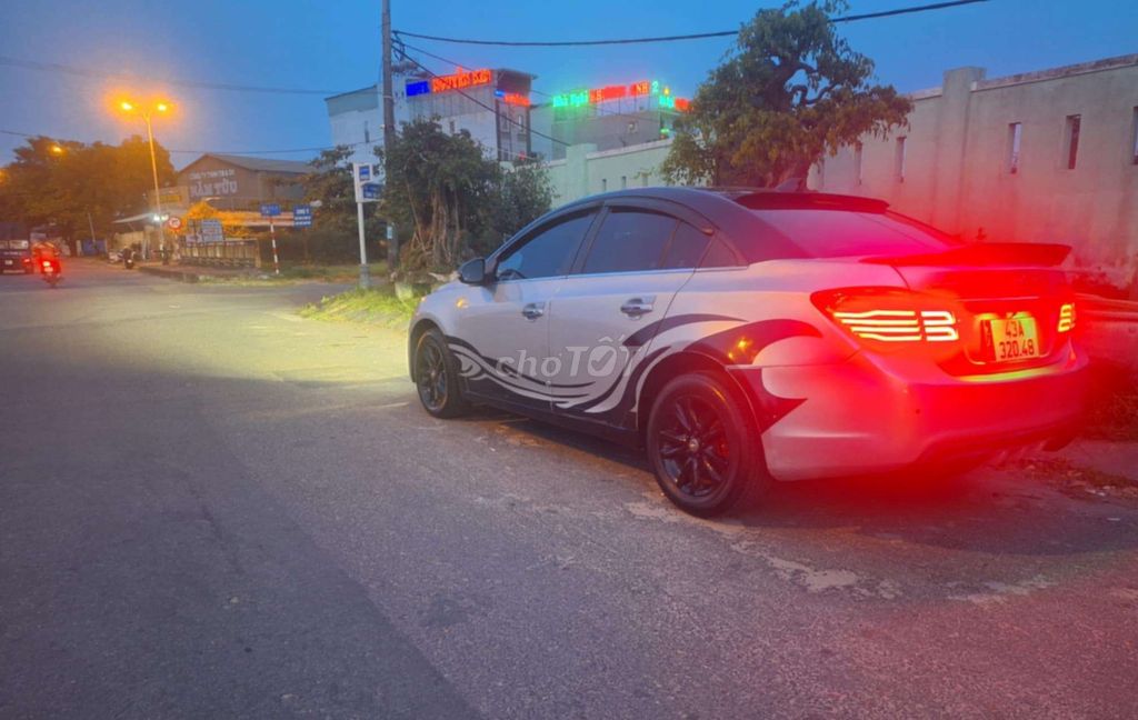 Chevrolet Cruze 2015 - ảnh 1