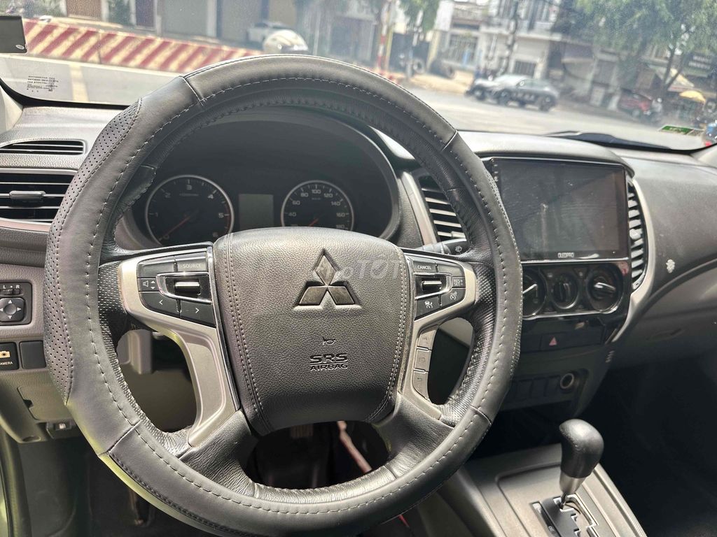 Mitsubishi Triton 2018 - ảnh 4