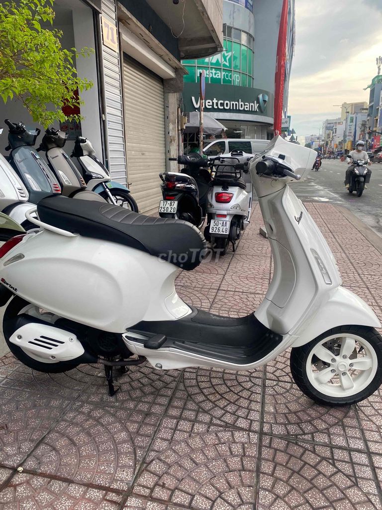 Piaggio Vespa 2015 - ảnh 3