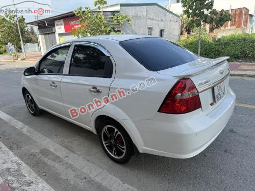 Chevrolet Aveo 2016 - ảnh 4