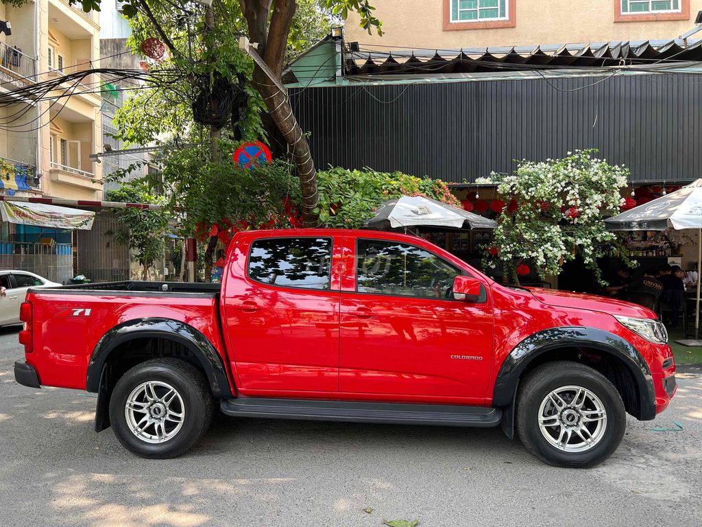 Chevrolet Colorado 2018 - ảnh 1