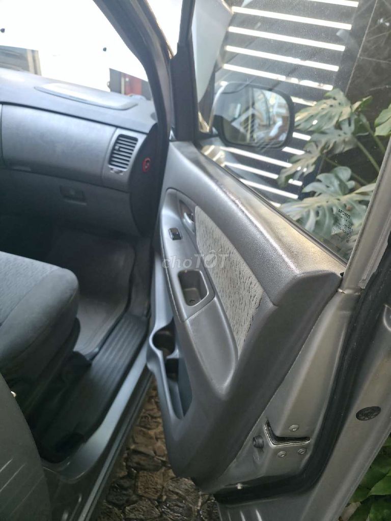 Toyota Innova 2013 - ảnh 4