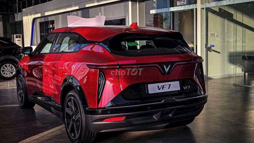 VinFast VF7 Plus - ảnh 3