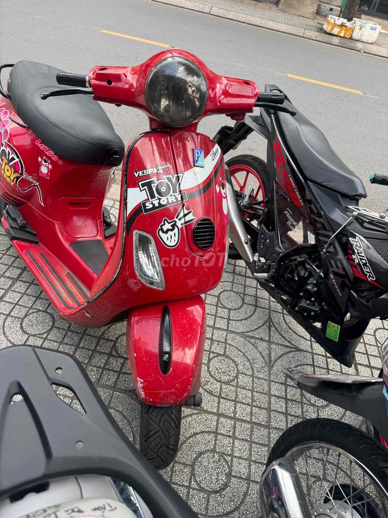 Piaggio Vespa 2012 - ảnh 1