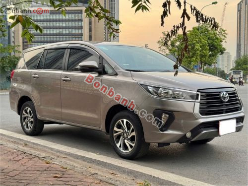 Toyota Innova E 2.0 MT 2022 - ảnh 2