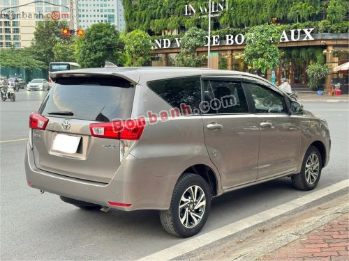 Toyota Innova E 2.0 MT 2022 - ảnh 5