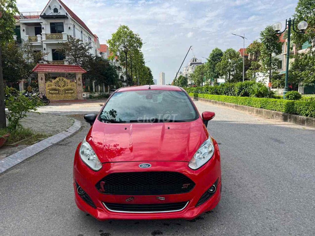 Ford Fiesta 2016 - ảnh 1